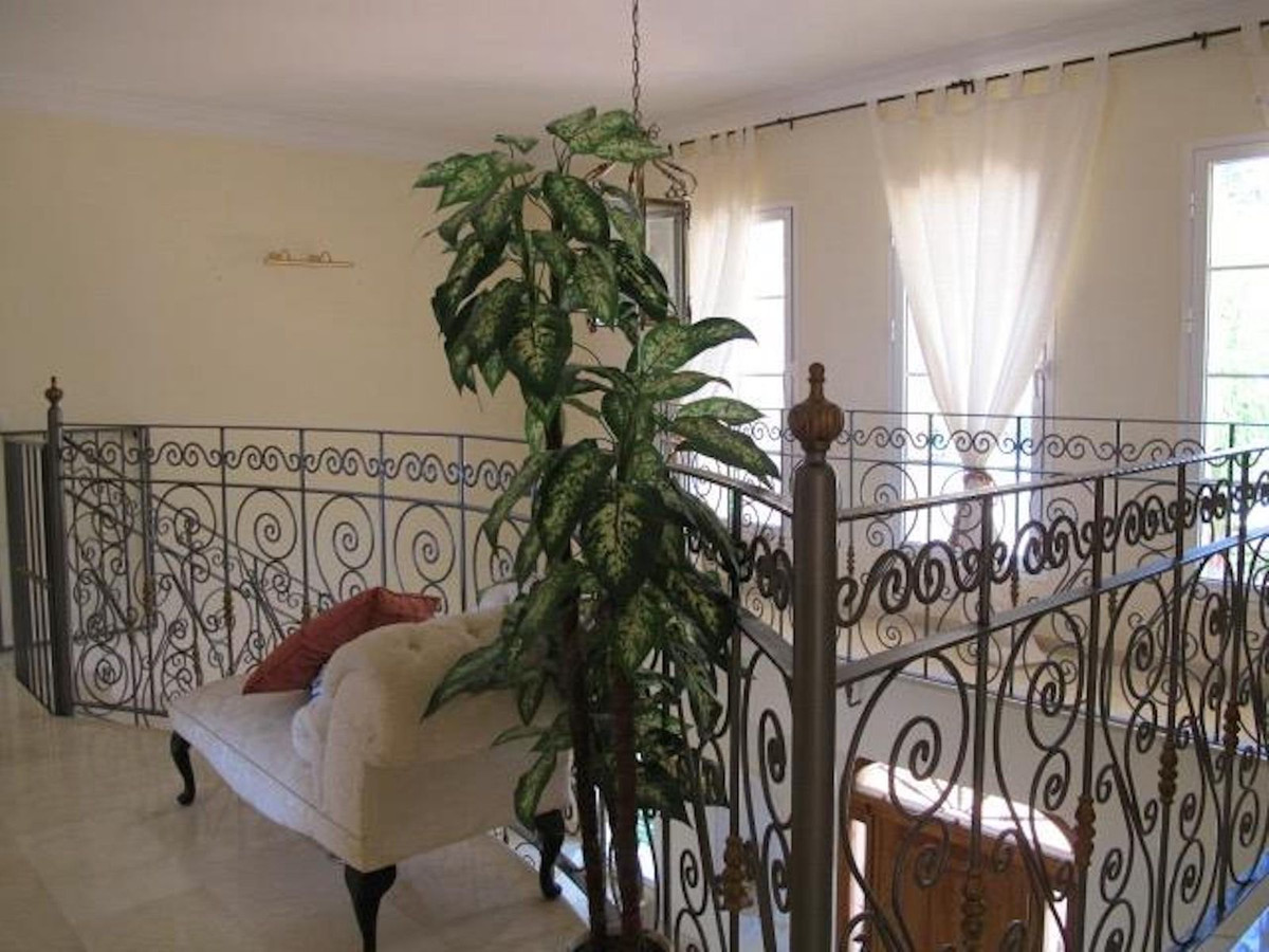 Villa · Marbella · 4 hab.